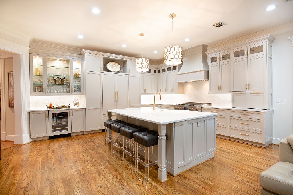 Executive Kitchen Cabinetry | Example White Cabinets | jakandb.com