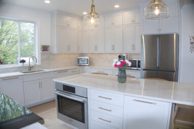 Dura Supreme Custom Kitchen - Hudson Full Overlay Door Style, Canvas Color