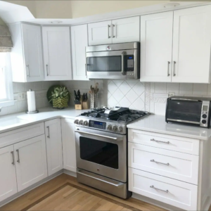 Brilliant White Shaker Cabinets