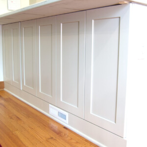 Durasupreme Paneled Peninsula with Hidden Corner Cabinet