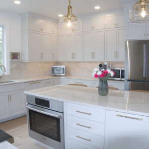 Dura Supreme Custom Kitchen - Hudson Full Overlay Door Style, Canvas Color